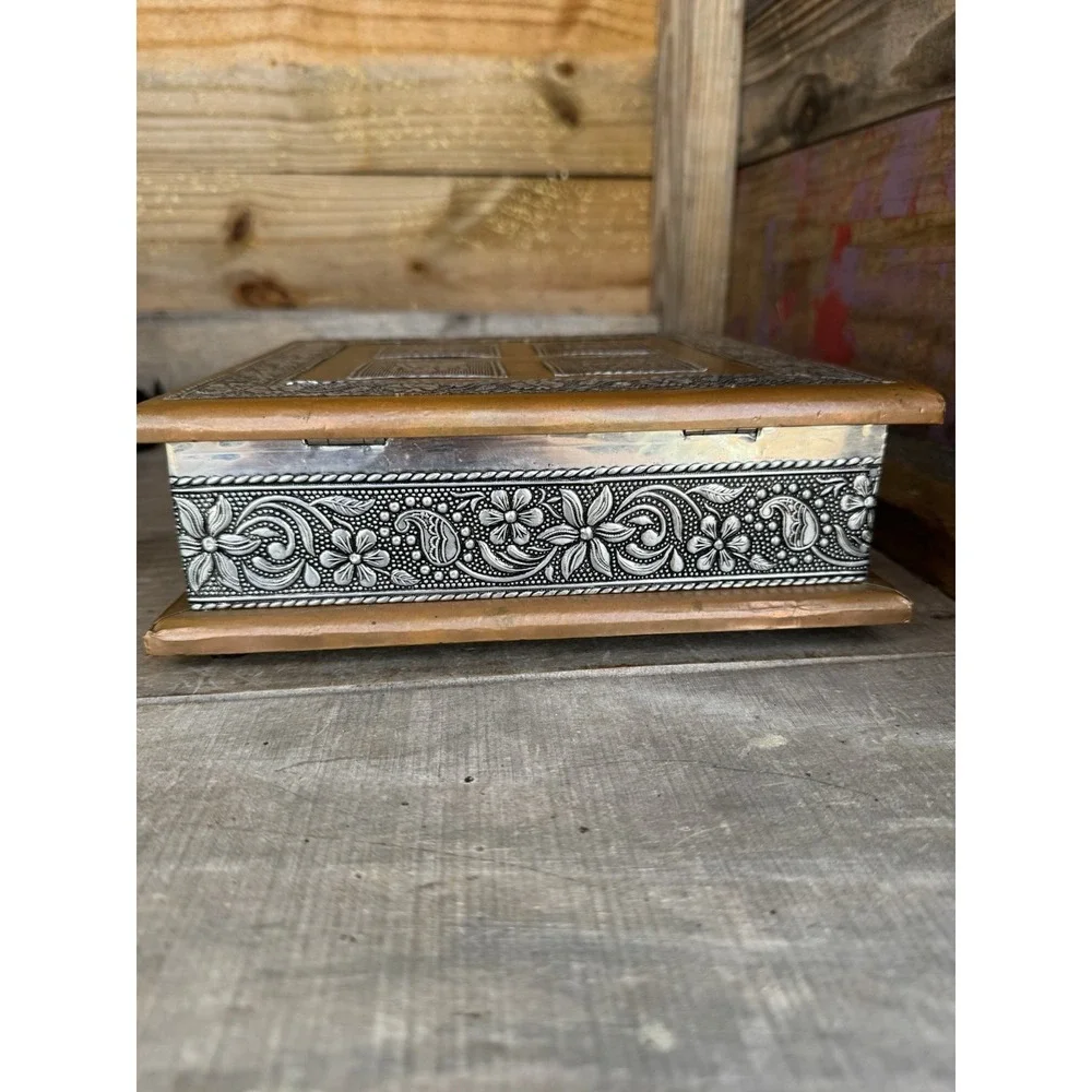 VTG Diwali Tin Metal/Copper Decorative Trinket Box, Dry Fruit‎ Box, Jewelry box